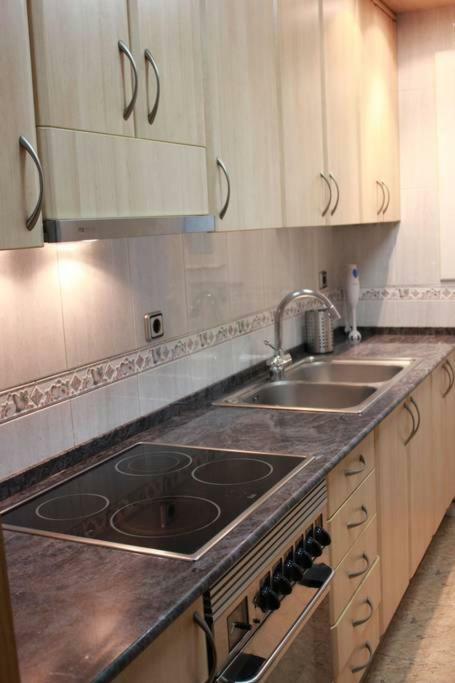Piso Exterior Completo A 20 ' De Barcelona. Apartment Sabadell Exterior photo